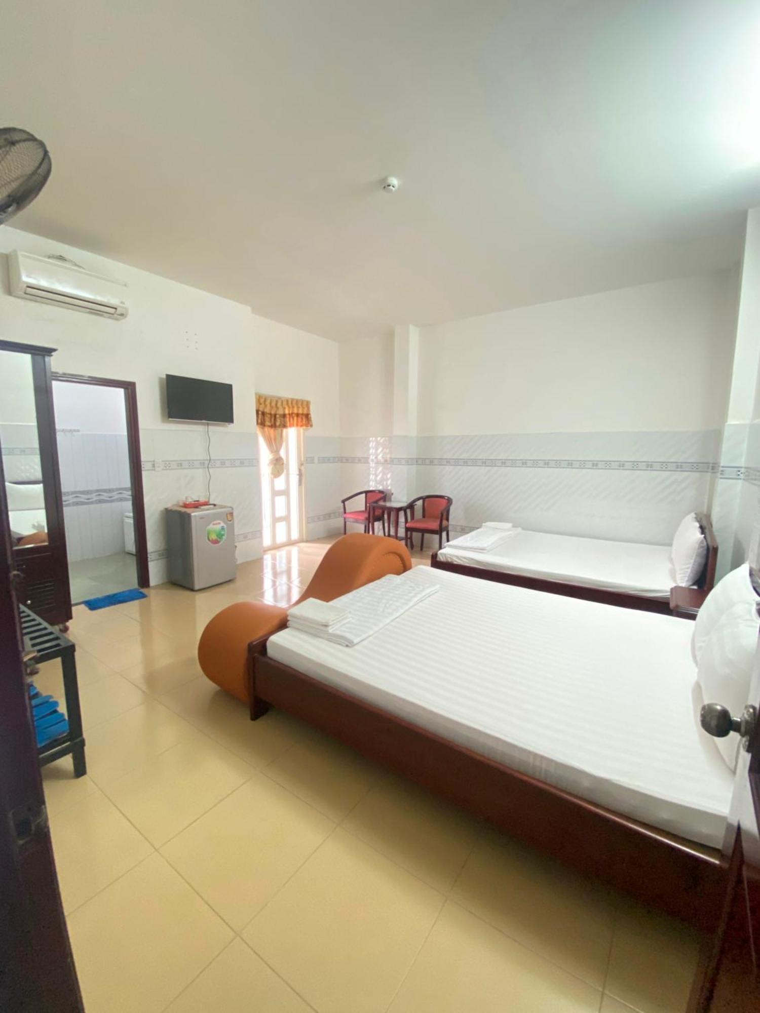 Khách Sạn Kim Phụng Ngân Can Tho Esterno foto