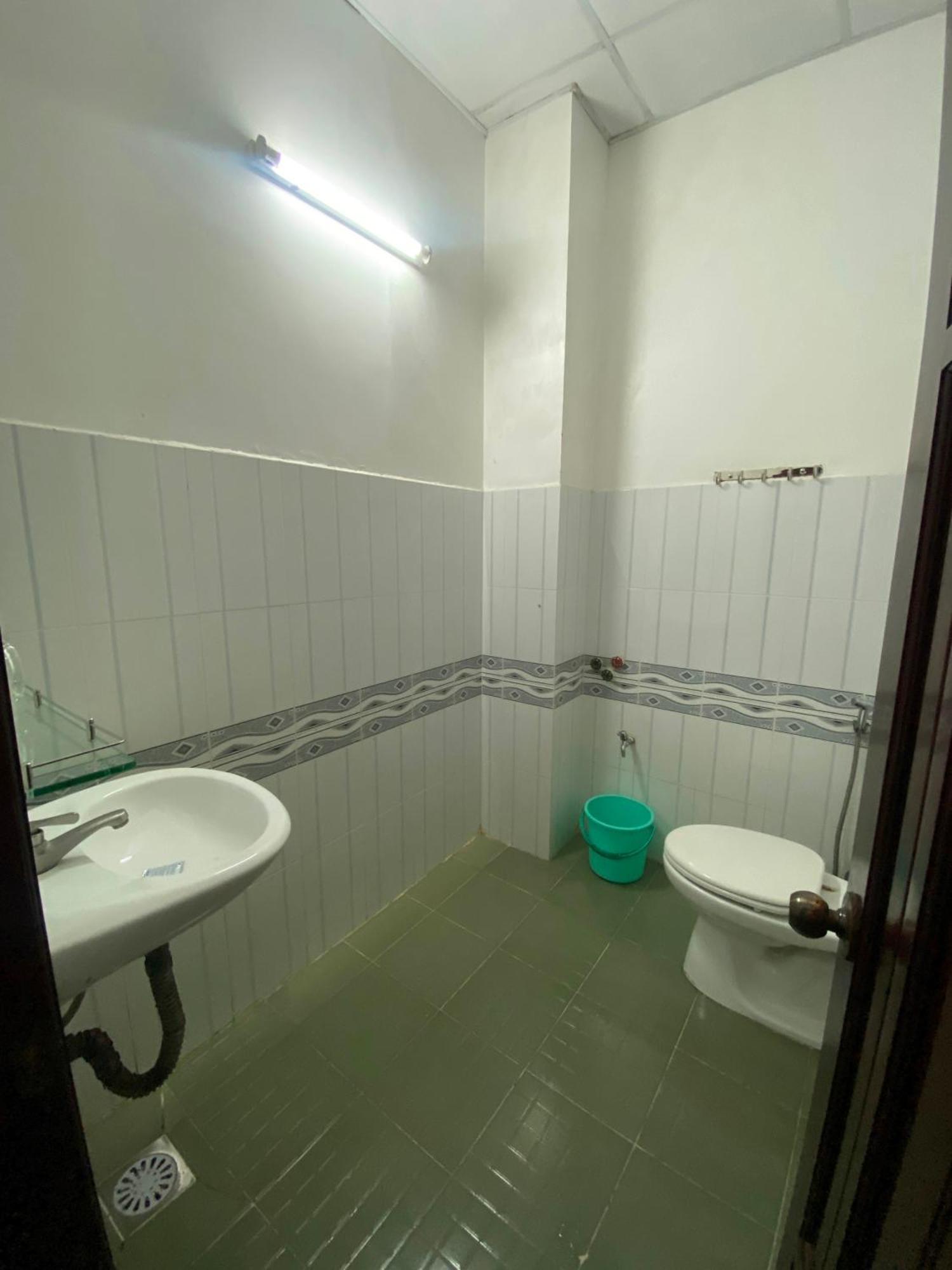 Khách Sạn Kim Phụng Ngân Can Tho Esterno foto