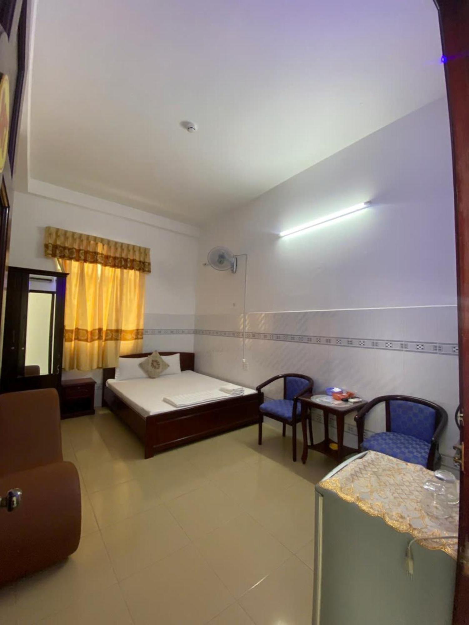 Khách Sạn Kim Phụng Ngân Can Tho Esterno foto