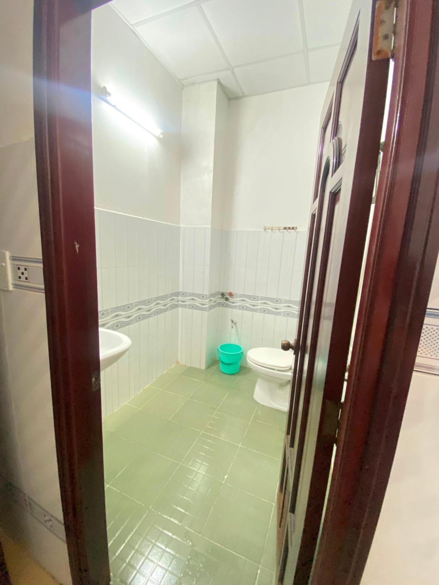 Khách Sạn Kim Phụng Ngân Can Tho Esterno foto