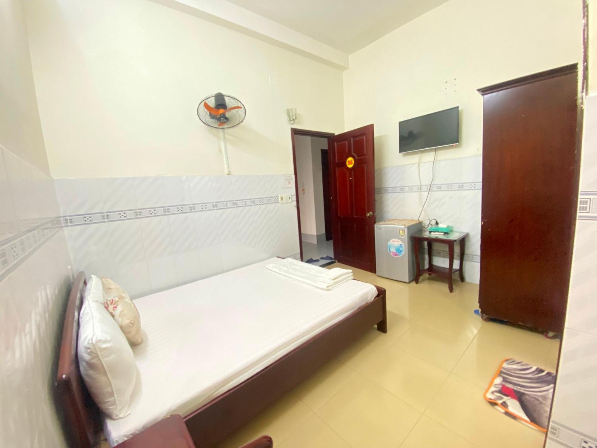 Khách Sạn Kim Phụng Ngân Can Tho Esterno foto